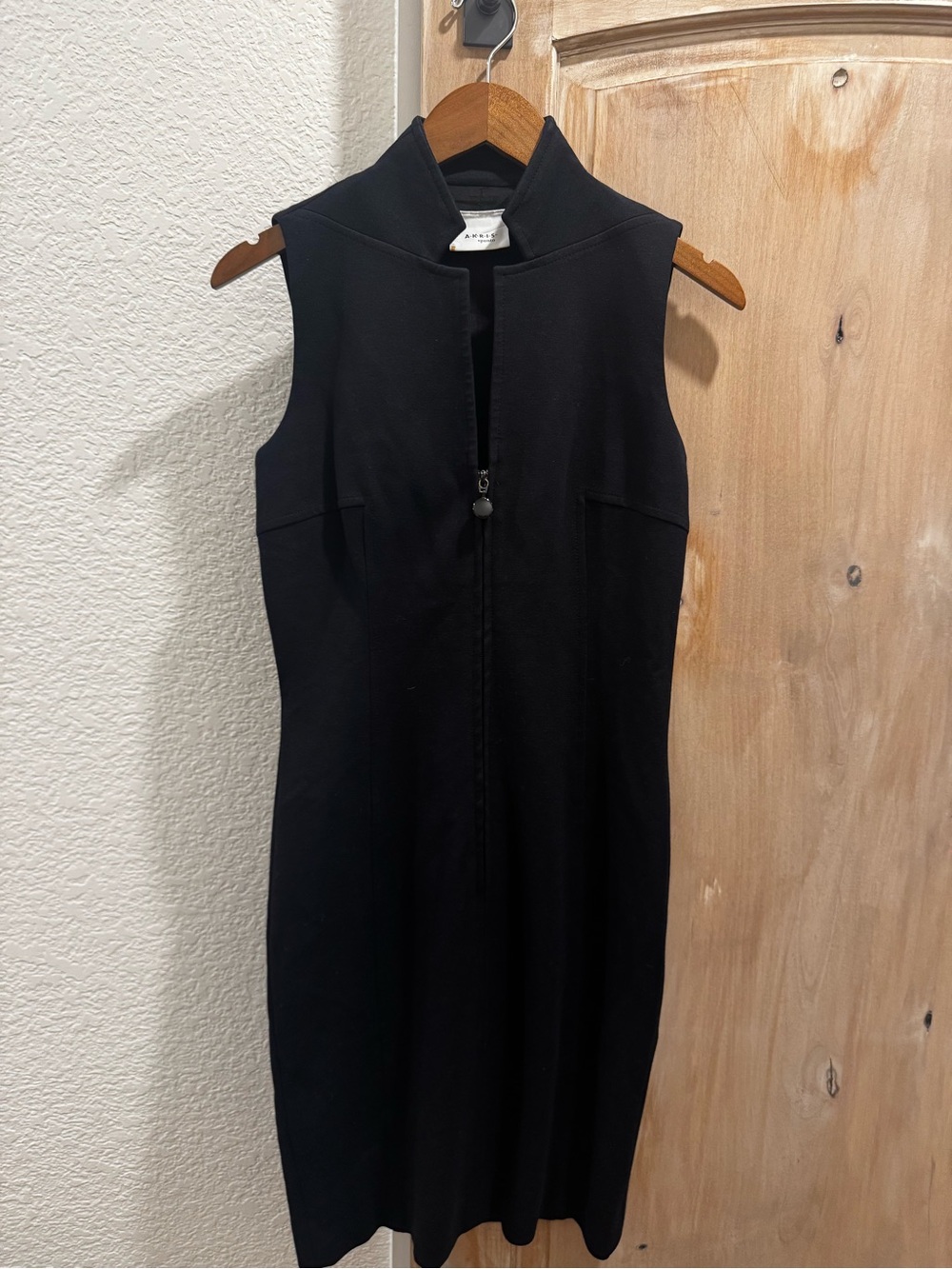 Akris Punto Black Cap-Sleeve Sheath Dress - Picture 5 of 14
